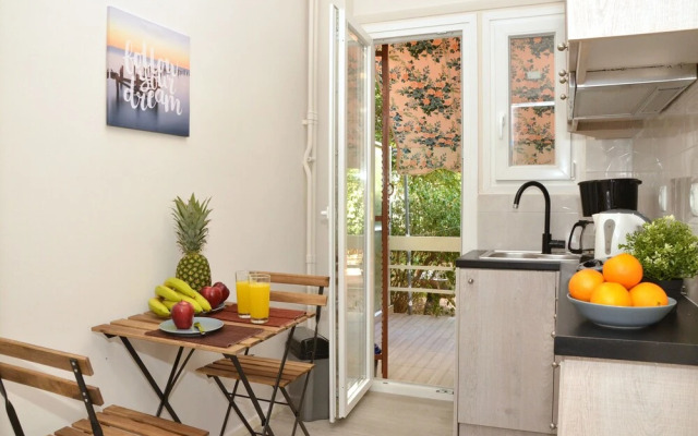 Quiet apartment at the center of Glyfada