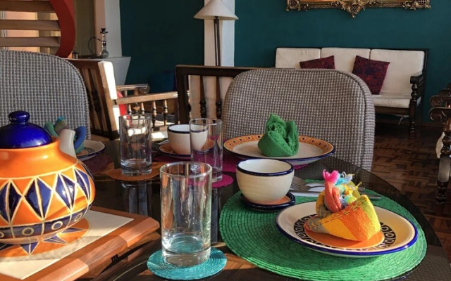 Papucho's Guest House