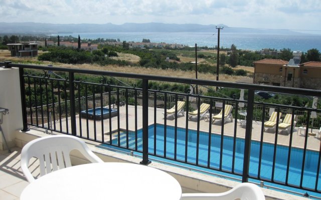 Property With 5 Bedrooms in Argaka Village, Paphos, Cyprus - 800 m From the Beach