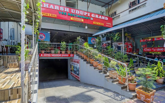 OYO 13869 Hotel Saharsh Grand
