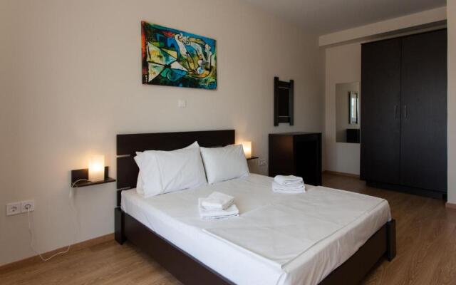 Modern art apt in Glyfada with sea view