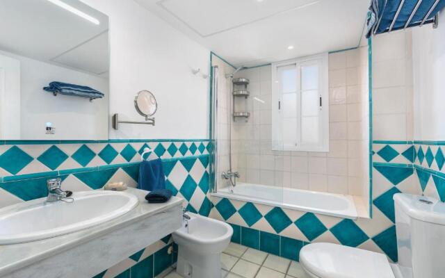 Stunning apartment metres from the beach - RDR222