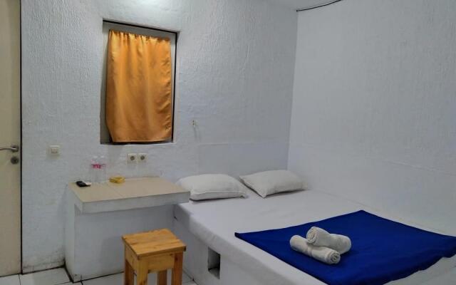 G357 Near Margo City