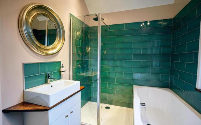 Boscobel Apartments