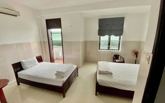 OYO 1296 Phu Loc Xuan Hotel Danang