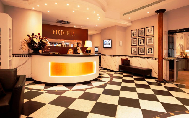 Victoria Hotel