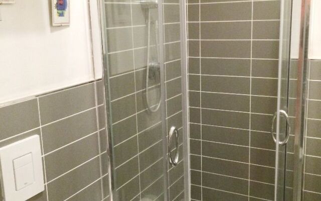 Apartment With Garden