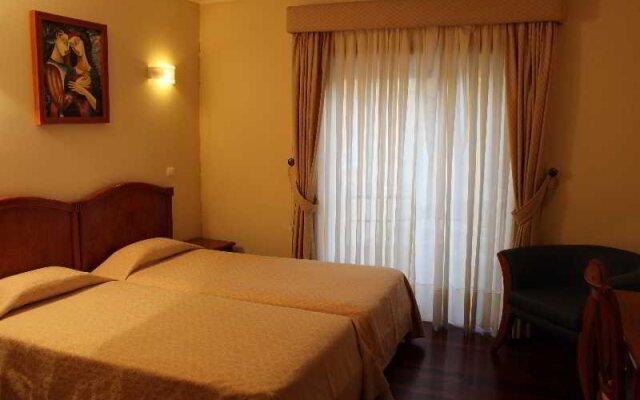 AJ Hotel