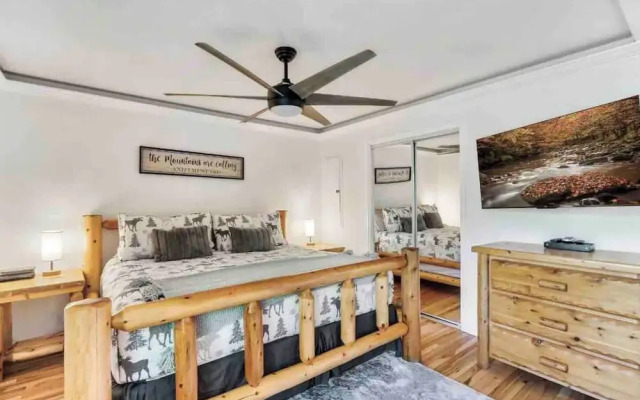 Lovely Cabin near GSMNP & Attractions