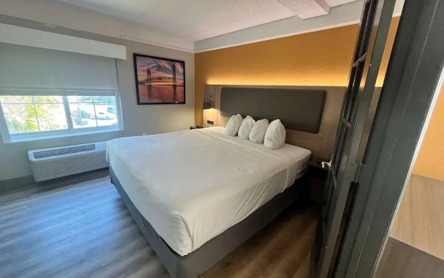 La Quinta Inn & Suites Jacksonville Butler Blvd