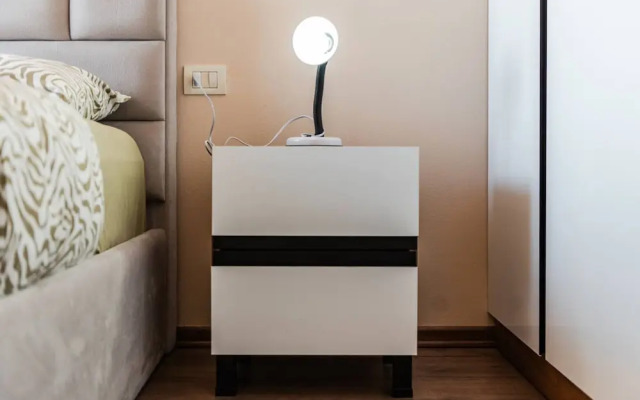 Spacious City-view Apartment Overlooking Shkod r