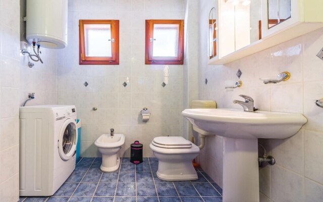 Stunning Home in Premantura With Wifi and 2 Bedrooms