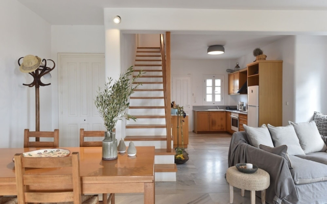 Cycladic Villa in Kampos