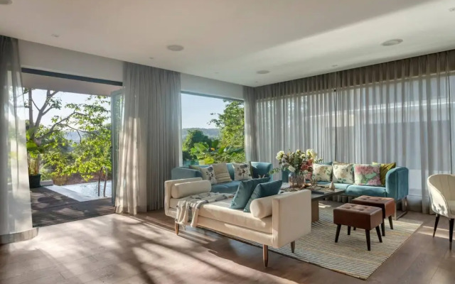 Villa Polaris by Hireavilla 4BR w Pvt Heated Pool