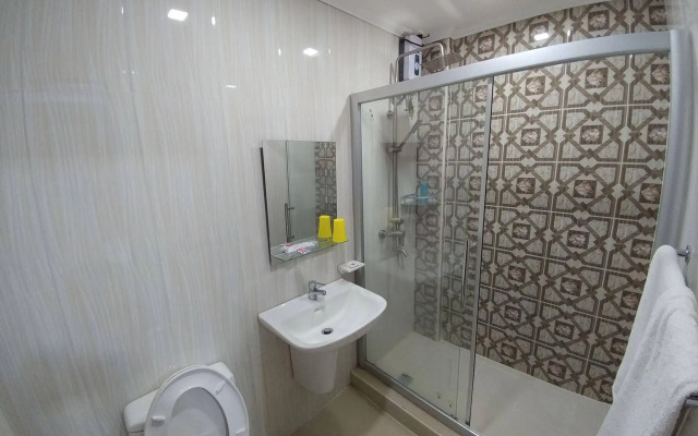 OYO 700 Pj Inn Hotel