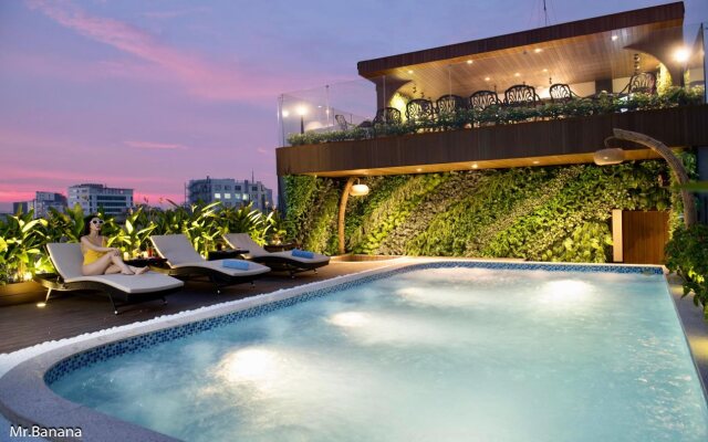 Adora Art Hotel