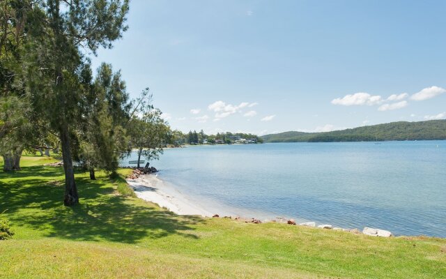 Baywatch - Beachfront Bliss Executive Home