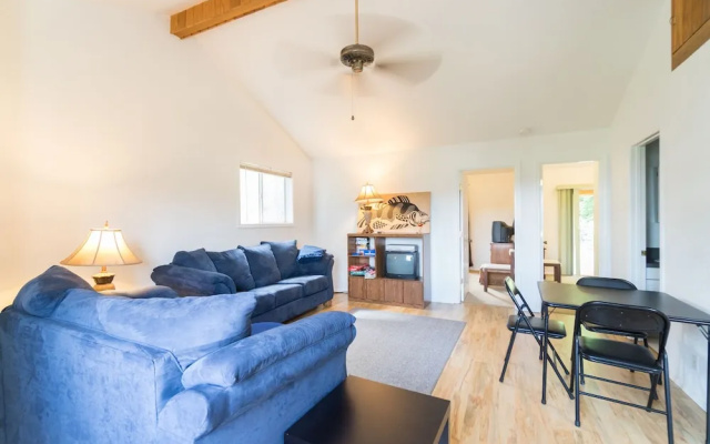 Lee's Place 2 Bedrooms 1 Bathroom Home