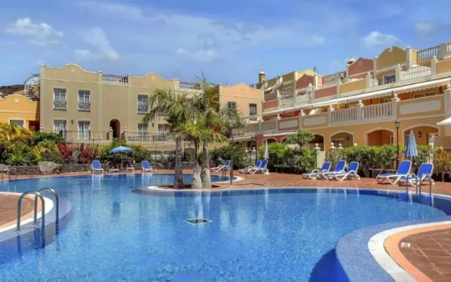 Enjoy 1 BR Palm Mar Next to Pool