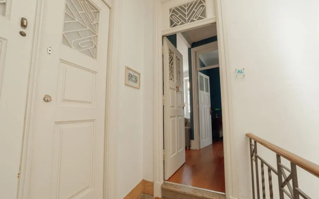 Downtown Retro Bolhao by Vacationy