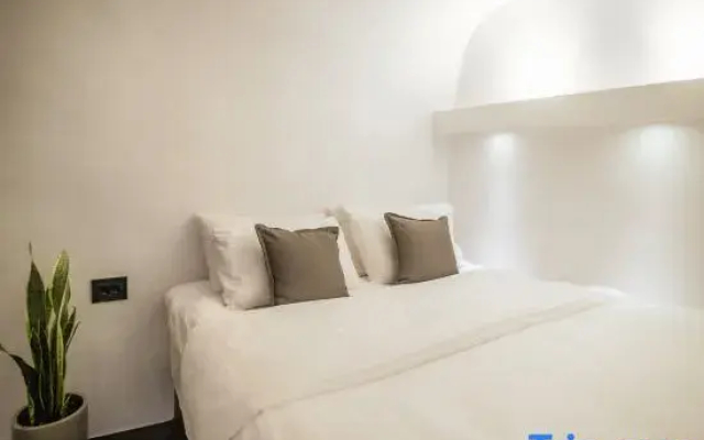 One of One Suites