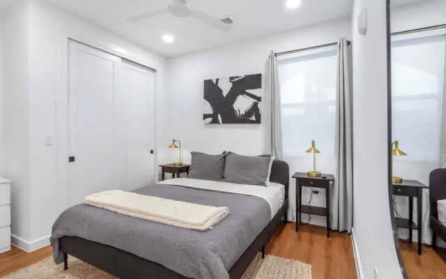 Creekside Modern Condo for 4