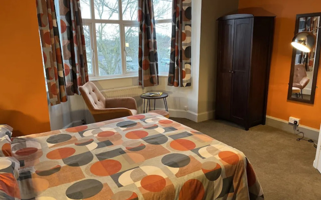 Captain Howey Hotel
