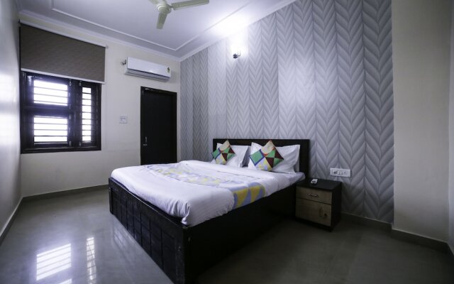 Oyo Home 17383 Elegant 3bhk
