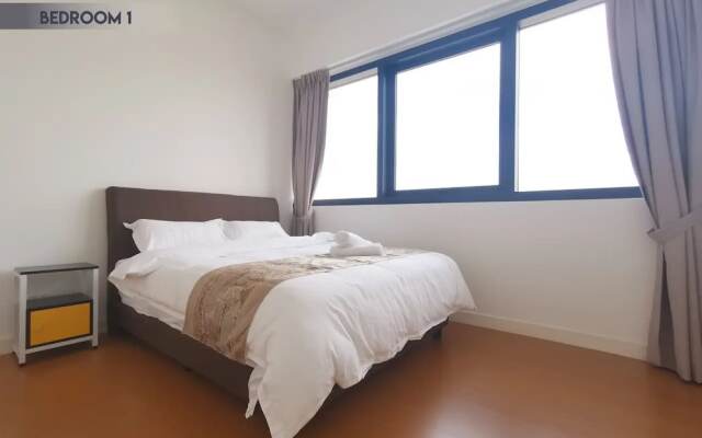 The Hub Service Apartment