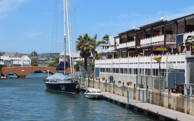 Waterfront- 11 South Quay