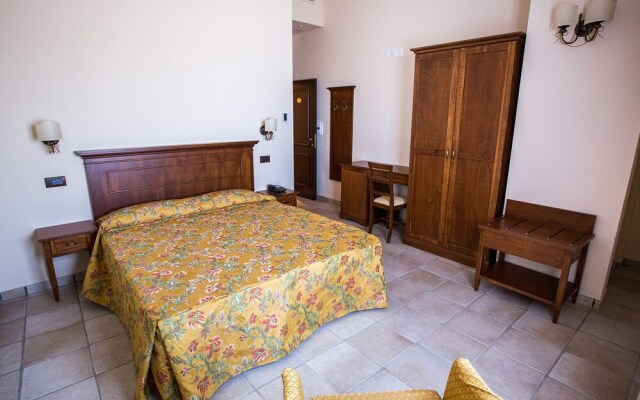 Fontanella Hotel