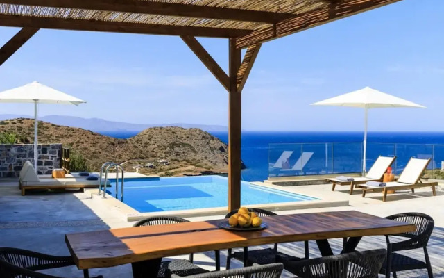 Mochlos Harbour View - 3 bed Villa With sea Views