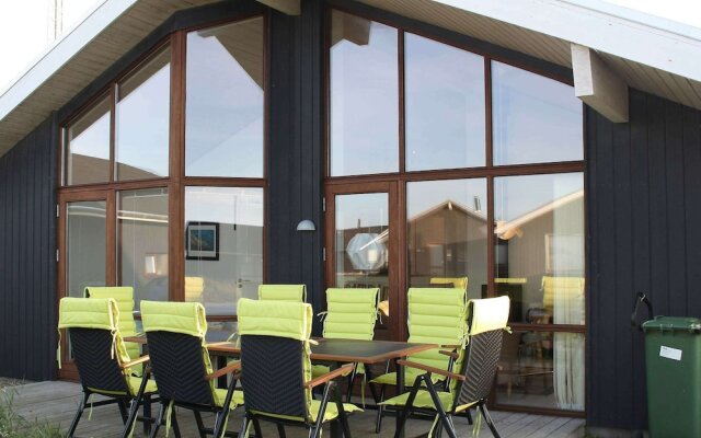 6 Person Holiday Home in Ulfborg