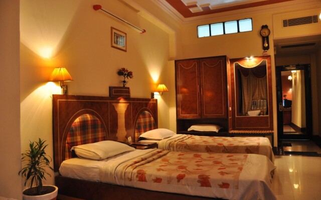 Hotel Rishi Regency