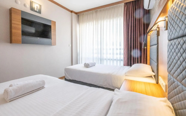 Sunday Beach Hotel
