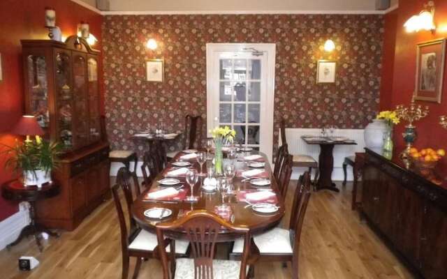 Willow Tree Lodge Hotel