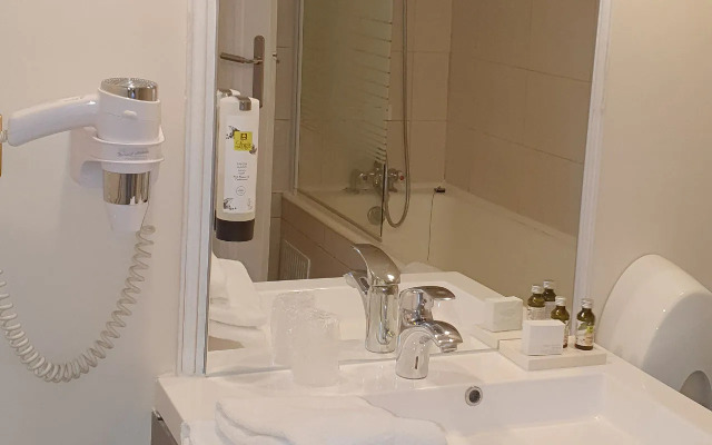 Hostellerie du Grand Sully