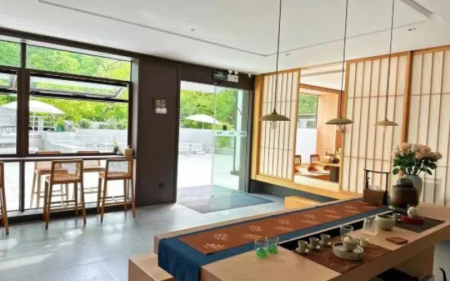 Hangzhou Flower Like View Homestay