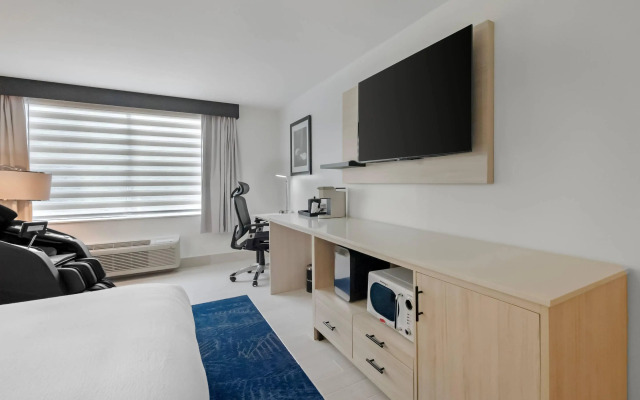 Blue – A Modern Hotel, an Ascend Collection Hotel