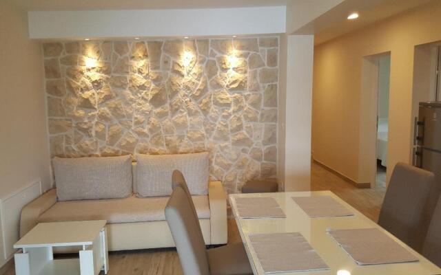 Sea View Apartments Nina - AE1021