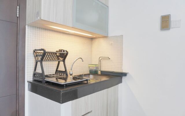 Simply Modern 1Br At Sky Terrace Apartment
