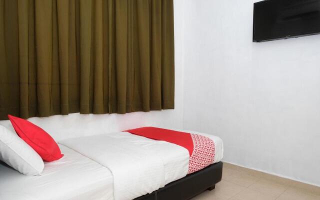OYO 905 Hotel De'Light Villa