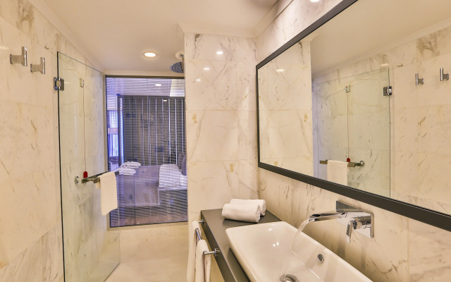 Business Life Boutique Hotel