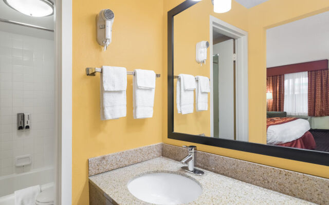 Baymont Inn & Suites Goodlettsville