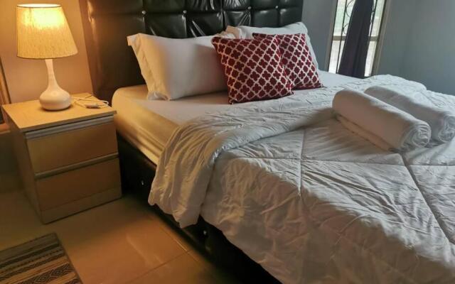 3R3B with Pool in Kota Bharu near Datu River