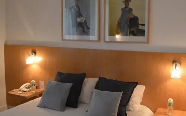 Logis Hôtel Des Sittelles