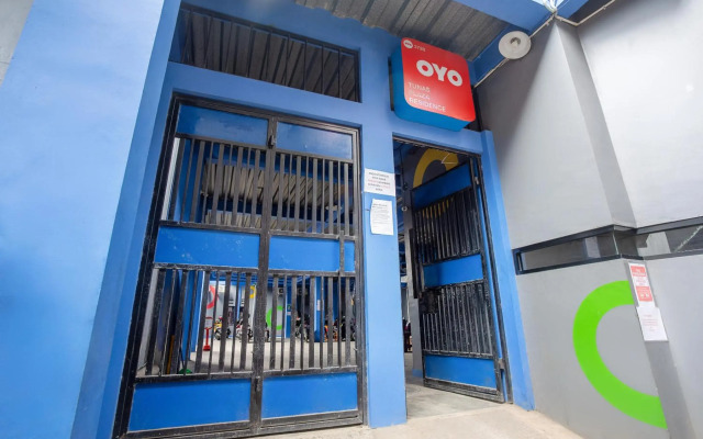 OYO 3728 Tunas Plaza Residence
