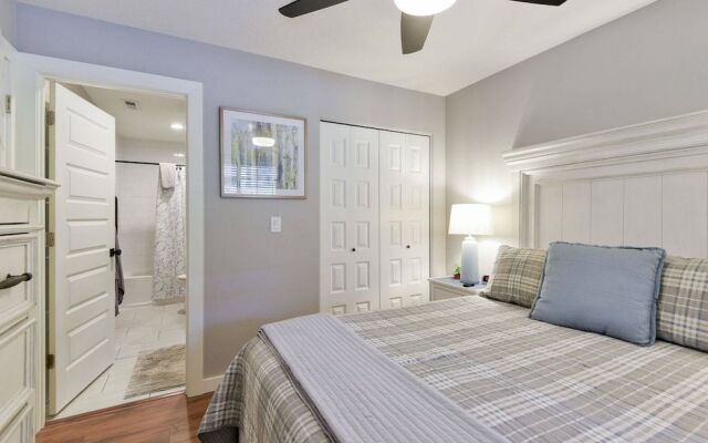 Gathering Place at the Nest - Open-air Dining