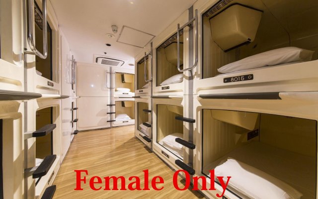 Shinjuku Kuyakusho-mae Capsule Hotel