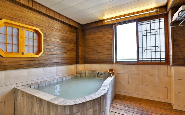 Phoenix Pavilion Hot Spring Hotel